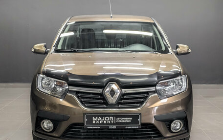 Renault Logan II, 2018 год, 1 040 000 рублей, 2 фотография
