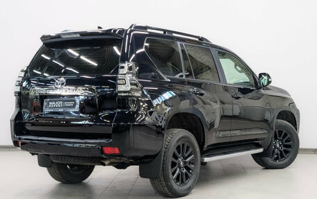 Toyota Land Cruiser Prado 150 рестайлинг 2, 2021 год, 6 590 000 рублей, 5 фотография