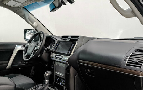 Toyota Land Cruiser Prado 150 рестайлинг 2, 2021 год, 6 590 000 рублей, 13 фотография