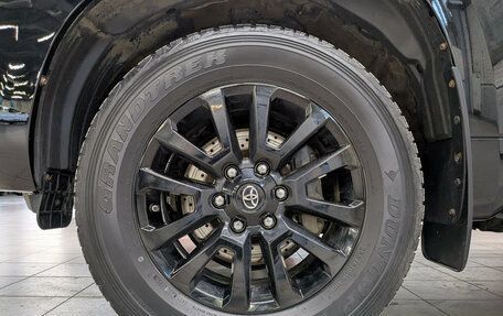 Toyota Land Cruiser Prado 150 рестайлинг 2, 2021 год, 6 590 000 рублей, 12 фотография