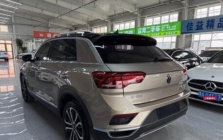 Volkswagen T-Roc I, 2022 год, 1 580 000 рублей, 6 фотография