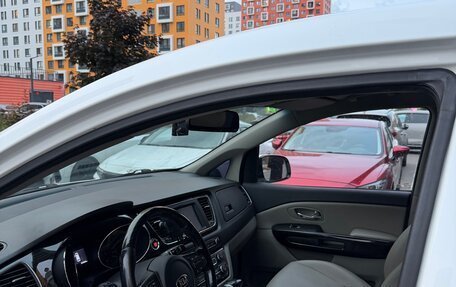 KIA Carnival III, 2019 год, 2 750 000 рублей, 8 фотография