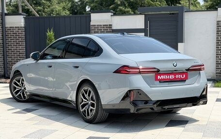 BMW 5 серия, 2024 год, 7 777 777 рублей, 6 фотография