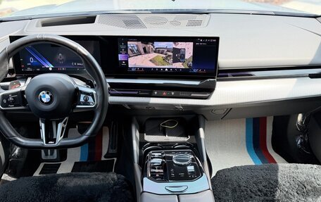 BMW 5 серия, 2024 год, 7 777 777 рублей, 13 фотография