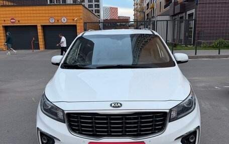 KIA Carnival III, 2019 год, 2 750 000 рублей, 15 фотография