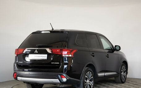 Mitsubishi Outlander III рестайлинг 3, 2016 год, 1 549 000 рублей, 6 фотография