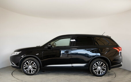 Mitsubishi Outlander III рестайлинг 3, 2016 год, 1 549 000 рублей, 9 фотография