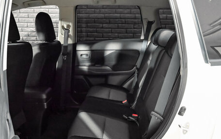 Mitsubishi Outlander III рестайлинг 3, 2016 год, 1 950 000 рублей, 17 фотография