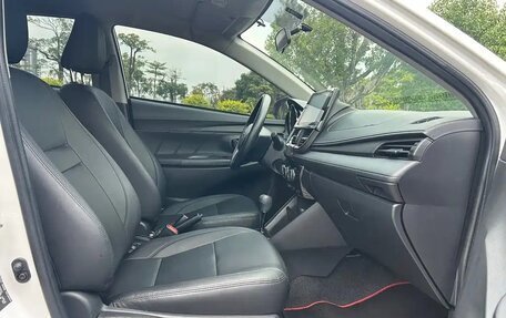 Toyota Vios III, 2022 год, 980 000 рублей, 10 фотография
