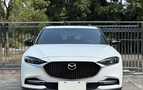 Mazda CX-4, 2022 год, 1 850 000 рублей, 2 фотография