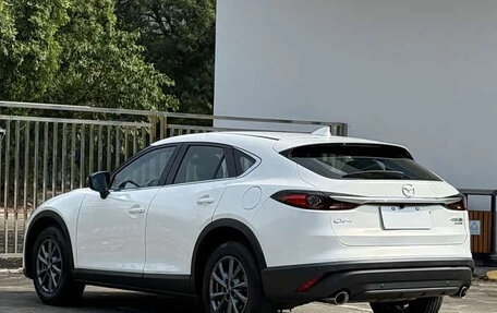 Mazda CX-4, 2022 год, 1 850 000 рублей, 6 фотография