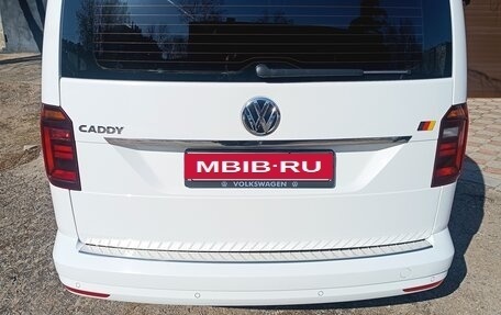 Volkswagen Caddy IV, 2018 год, 2 400 000 рублей, 2 фотография