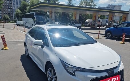 Toyota Corolla, 2022 год, 1 650 000 рублей, 2 фотография