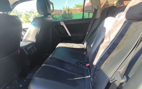 Toyota Land Cruiser Prado 150 рестайлинг 2, 2021 год, 5 550 000 рублей, 12 фотография