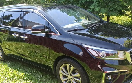 KIA Carnival III, 2020 год, 3 100 000 рублей, 2 фотография
