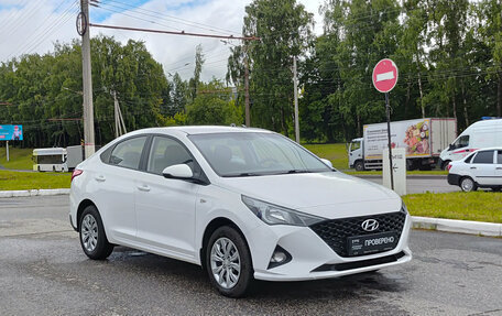 Hyundai Solaris II рестайлинг, 2021 год, 1 635 000 рублей, 6 фотография