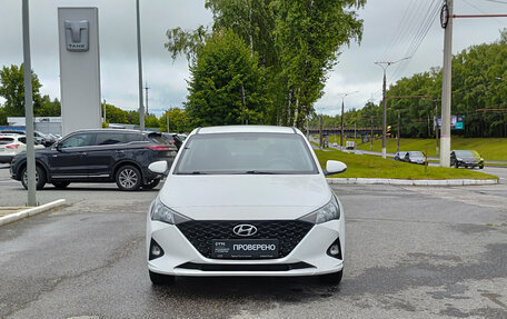 Hyundai Solaris II рестайлинг, 2021 год, 1 635 000 рублей, 4 фотография