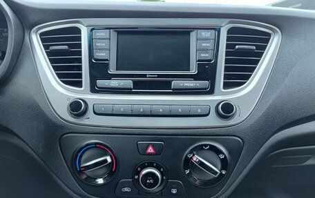 Hyundai Solaris II рестайлинг, 2021 год, 1 635 000 рублей, 19 фотография