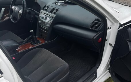 Toyota Camry, 2008 год, 950 000 рублей, 6 фотография
