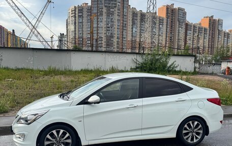 Hyundai Solaris II рестайлинг, 2015 год, 1 439 999 рублей, 2 фотография