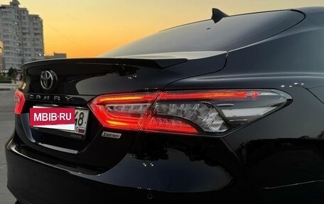 Toyota Camry, 2020 год, 2 790 000 рублей, 4 фотография