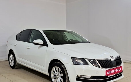 Skoda Octavia, 2017 год, 1 595 000 рублей, 3 фотография