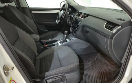 Skoda Octavia, 2017 год, 1 595 000 рублей, 13 фотография
