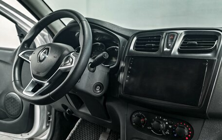 Renault Logan II, 2018 год, 795 000 рублей, 8 фотография