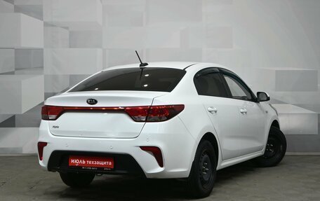 KIA Rio IV, 2018 год, 1 360 000 рублей, 6 фотография