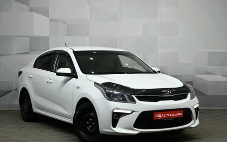 KIA Rio IV, 2018 год, 1 360 000 рублей, 3 фотография