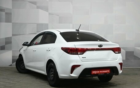 KIA Rio IV, 2018 год, 1 360 000 рублей, 4 фотография
