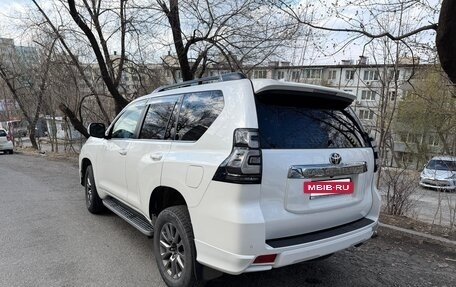 Toyota Land Cruiser Prado 150 рестайлинг 2, 2018 год, 4 650 000 рублей, 3 фотография