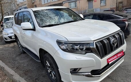 Toyota Land Cruiser Prado 150 рестайлинг 2, 2018 год, 4 650 000 рублей, 2 фотография