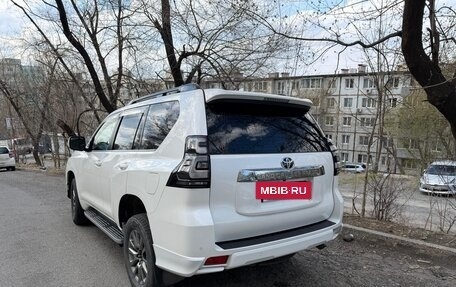 Toyota Land Cruiser Prado 150 рестайлинг 2, 2018 год, 4 650 000 рублей, 6 фотография