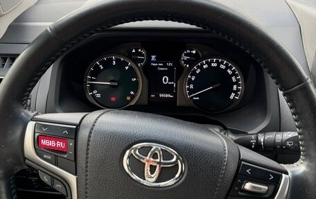 Toyota Land Cruiser Prado 150 рестайлинг 2, 2018 год, 4 650 000 рублей, 5 фотография