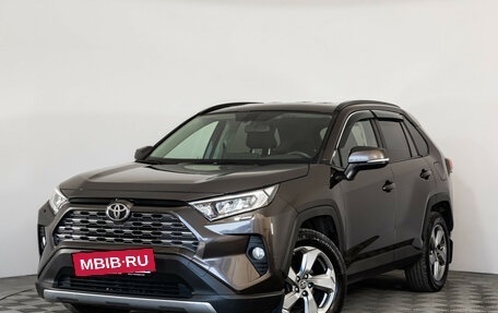 Toyota RAV4, 2020 год, 3 699 000 рублей, 2 фотография