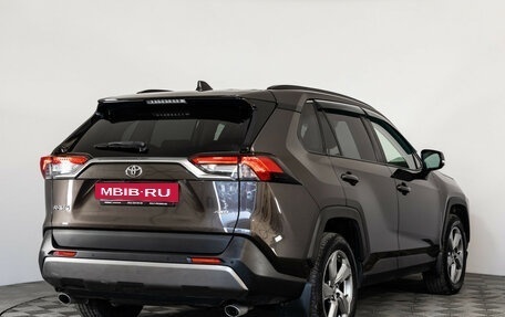Toyota RAV4, 2020 год, 3 699 000 рублей, 6 фотография