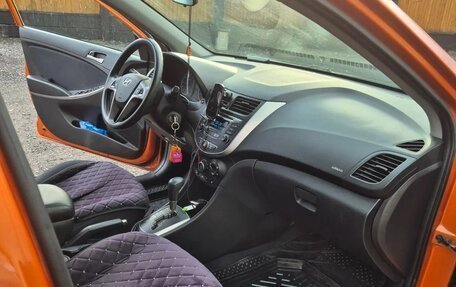 Hyundai Solaris II рестайлинг, 2015 год, 920 000 рублей, 5 фотография