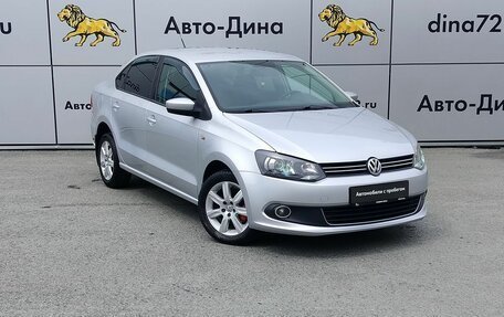 Volkswagen Polo VI (EU Market), 2011 год, 860 000 рублей, 3 фотография