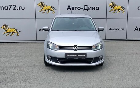 Volkswagen Polo VI (EU Market), 2011 год, 860 000 рублей, 2 фотография