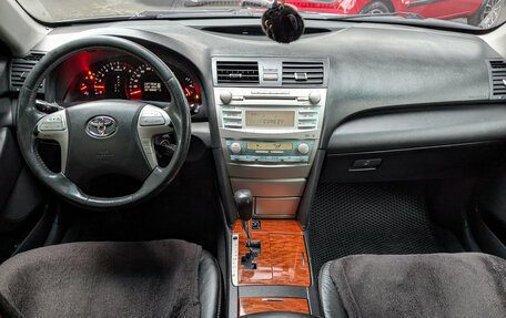 Toyota Camry, 2008 год, 959 900 рублей, 10 фотография
