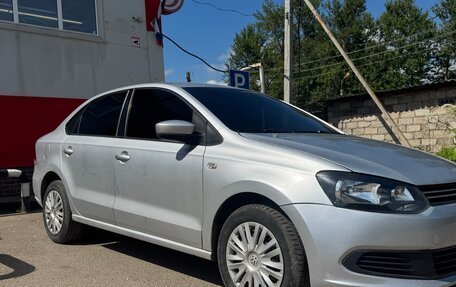 Volkswagen Polo VI (EU Market), 2012 год, 750 000 рублей, 2 фотография