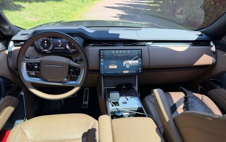 Land Rover Range Rover IV рестайлинг, 2024 год, 20 990 000 рублей, 10 фотография