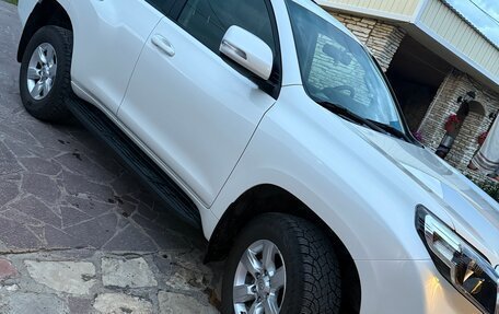 Toyota Land Cruiser Prado 150 рестайлинг 2, 2015 год, 3 550 000 рублей, 3 фотография
