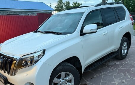 Toyota Land Cruiser Prado 150 рестайлинг 2, 2015 год, 3 550 000 рублей, 4 фотография