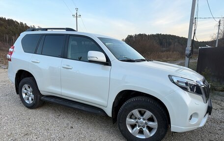 Toyota Land Cruiser Prado 150 рестайлинг 2, 2015 год, 3 550 000 рублей, 16 фотография