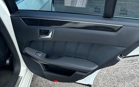 Mercedes-Benz E-Класс, 2011 год, 2 500 000 рублей, 10 фотография