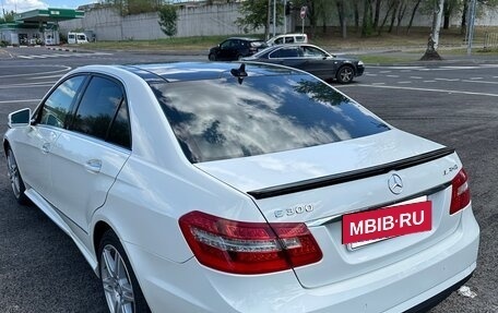 Mercedes-Benz E-Класс, 2011 год, 2 500 000 рублей, 5 фотография