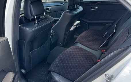 Mercedes-Benz E-Класс, 2011 год, 2 500 000 рублей, 14 фотография