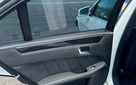 Mercedes-Benz E-Класс, 2011 год, 2 500 000 рублей, 13 фотография